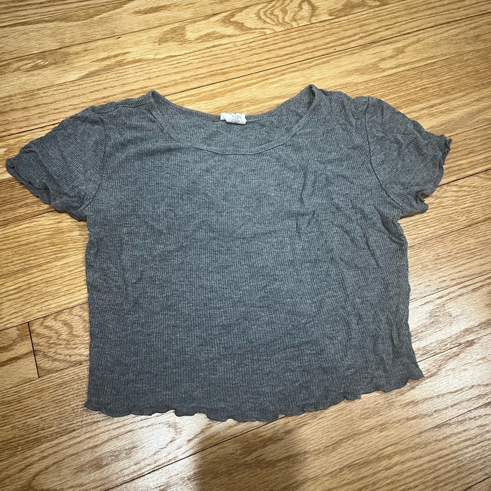 Gray Ribbed Cropped Top